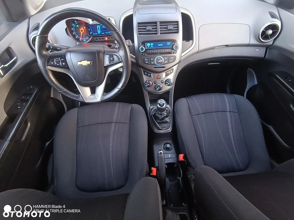 Chevrolet Aveo 1.6 LTZ - 22