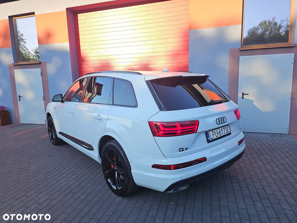 Audi Q7 - 16