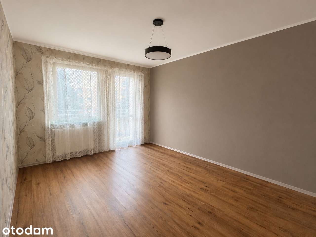 Okazyjna cena ! | Do remontu | Balkon | Winda | 49 m² | os. Manhattan