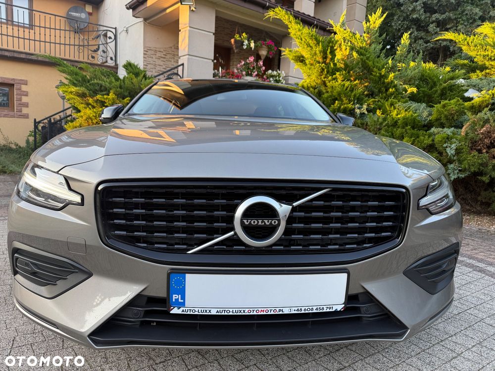 Volvo V60 B3 B DKG Momentum Pro - 22
