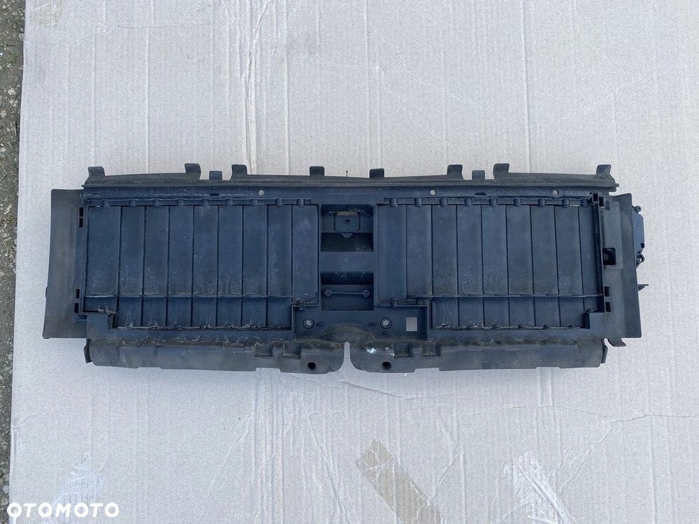 ŻALUZJA WLOT KIEROWNICA POWIETRZA MERCEDES E W213 A2135002300 2016- - 1