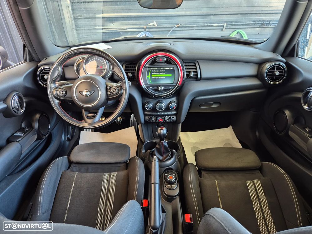 MINI 3 Portas One JCW - 8