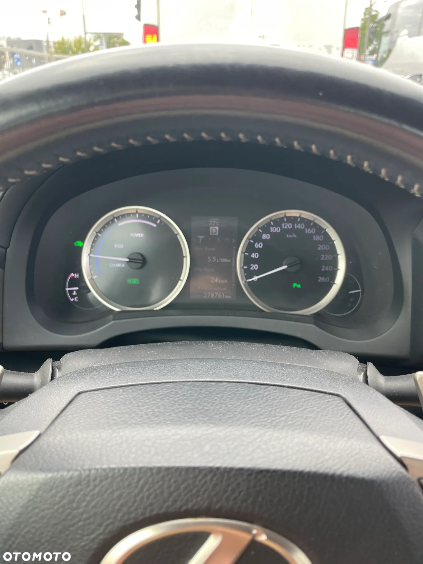 Lexus IS 300h Elegance - 16