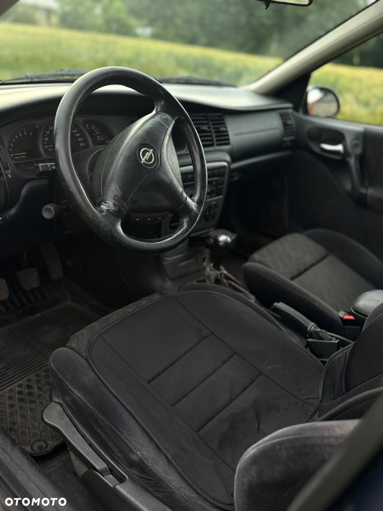 Opel Vectra - 4