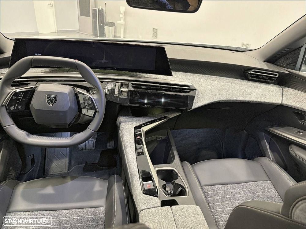Peugeot 5008 1.2 Hybrid Allure e-DCS6 - 9