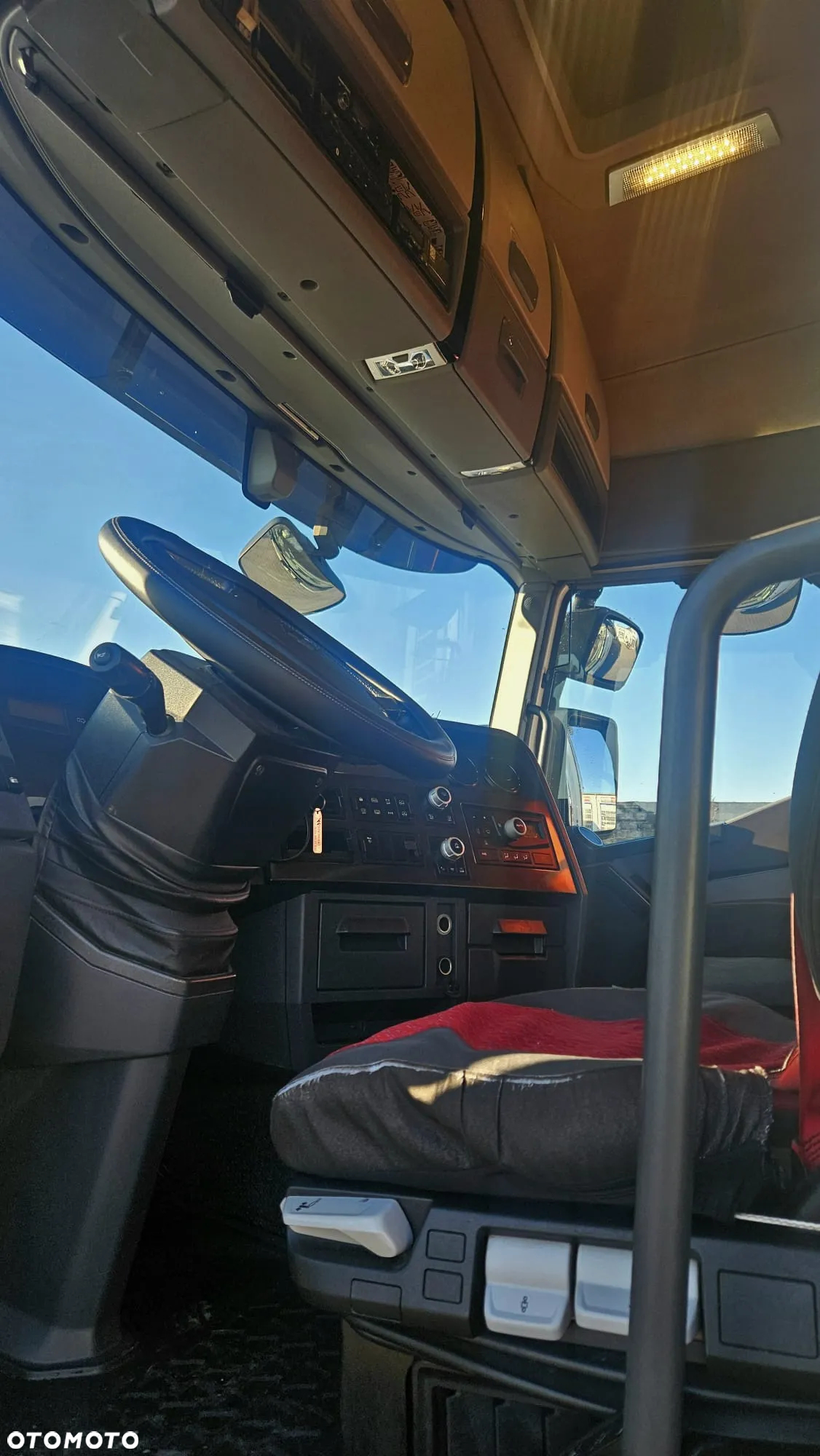 Renault T480 MEGA - 8
