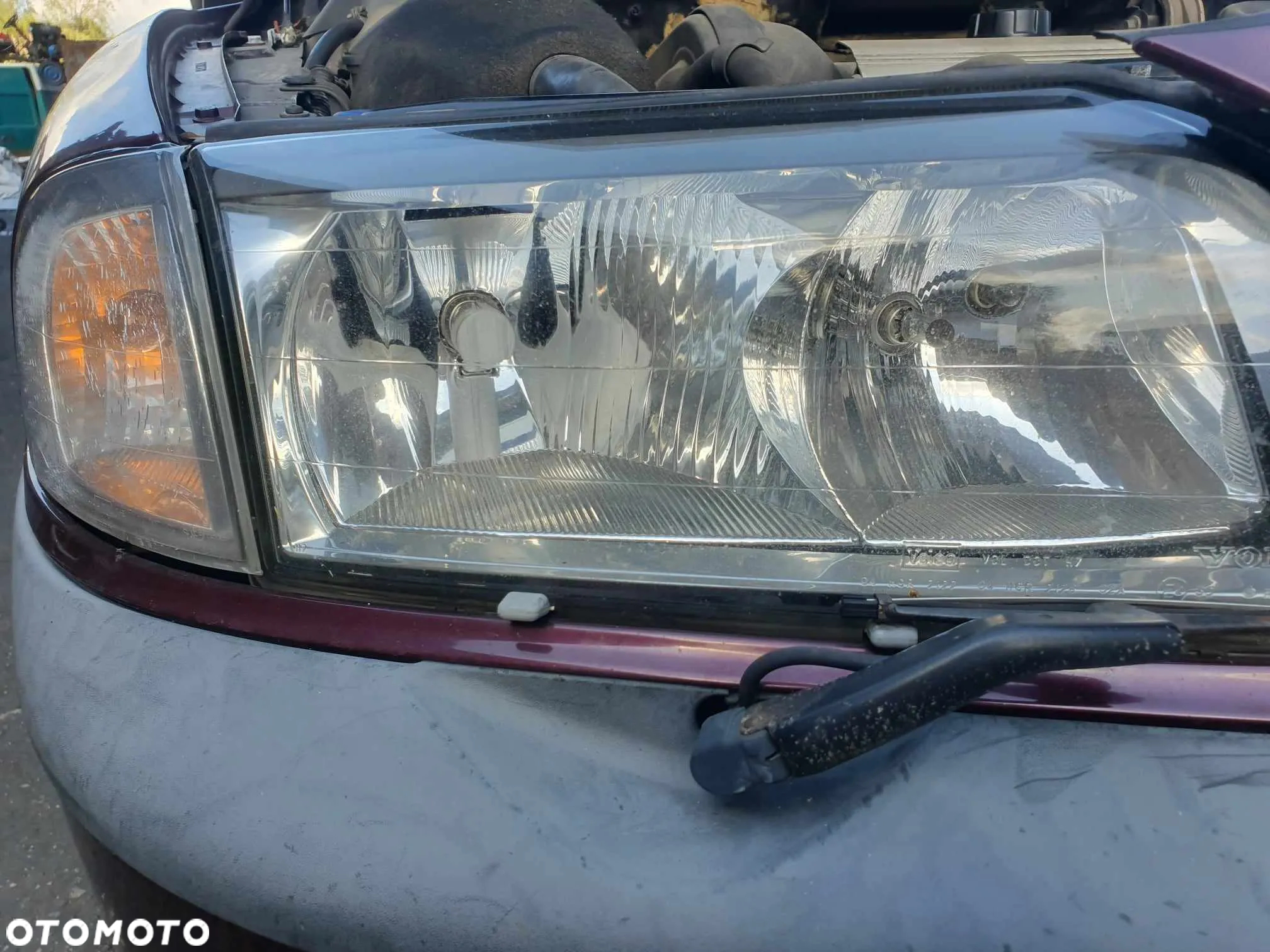 Volvo S80 Sedan Lampa przednia prawa Valeo - 4