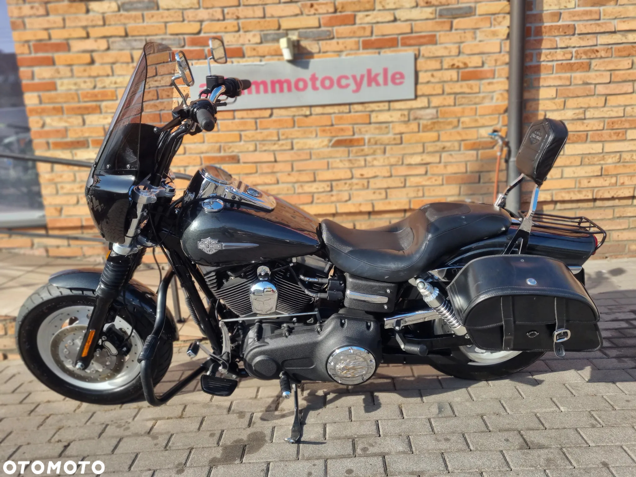 Harley-Davidson Dyna Fat Bob - 10