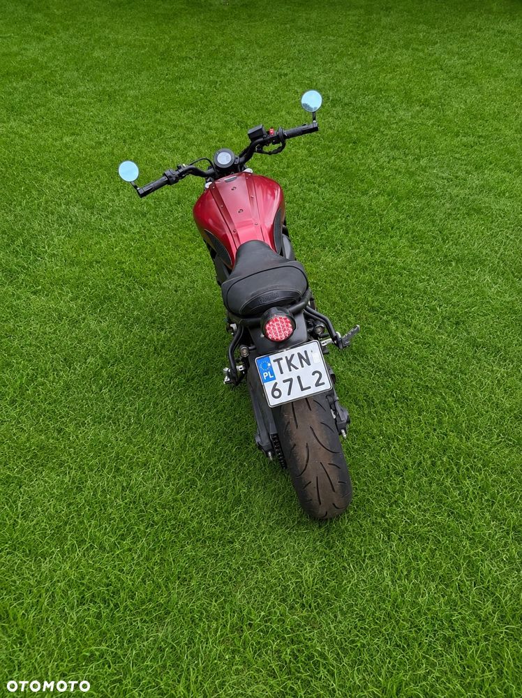 Yamaha XSR - 1