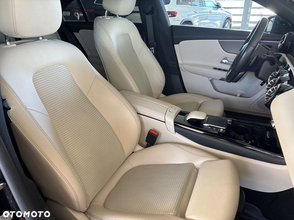 Mercedes-Benz CLA - 18