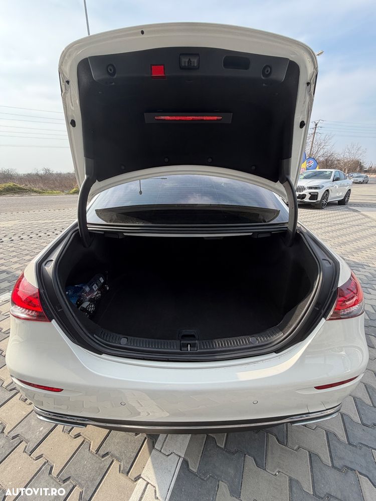 Mercedes-Benz E 200 d T-Modell Aut - 8