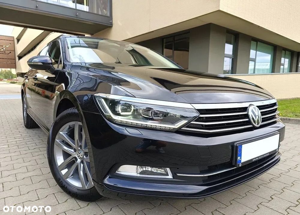 Volkswagen Passat - 11