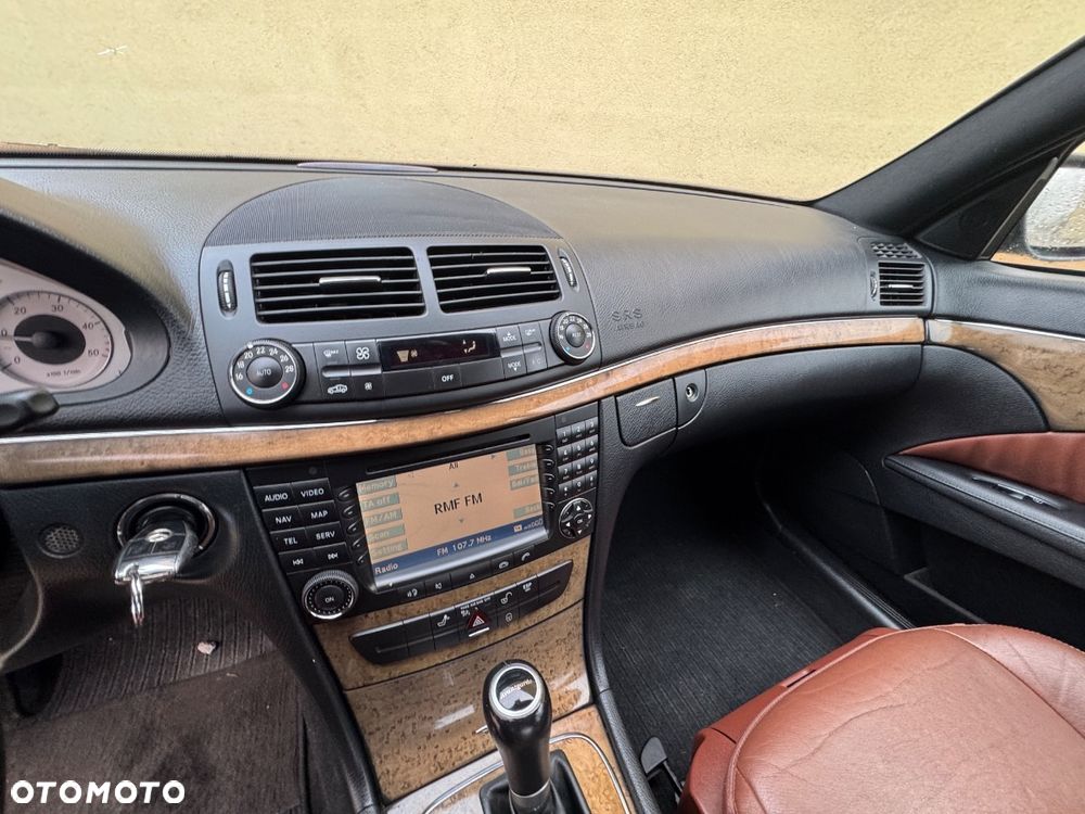 Mercedes-Benz Klasa E 200 T CDI Automatik Avantgarde - 13