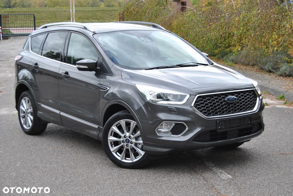 Ford Kuga - 1