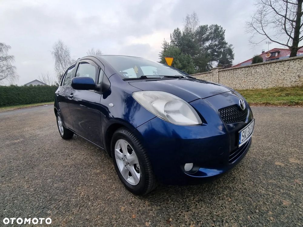 Toyota Yaris 1.3 Sol - 17