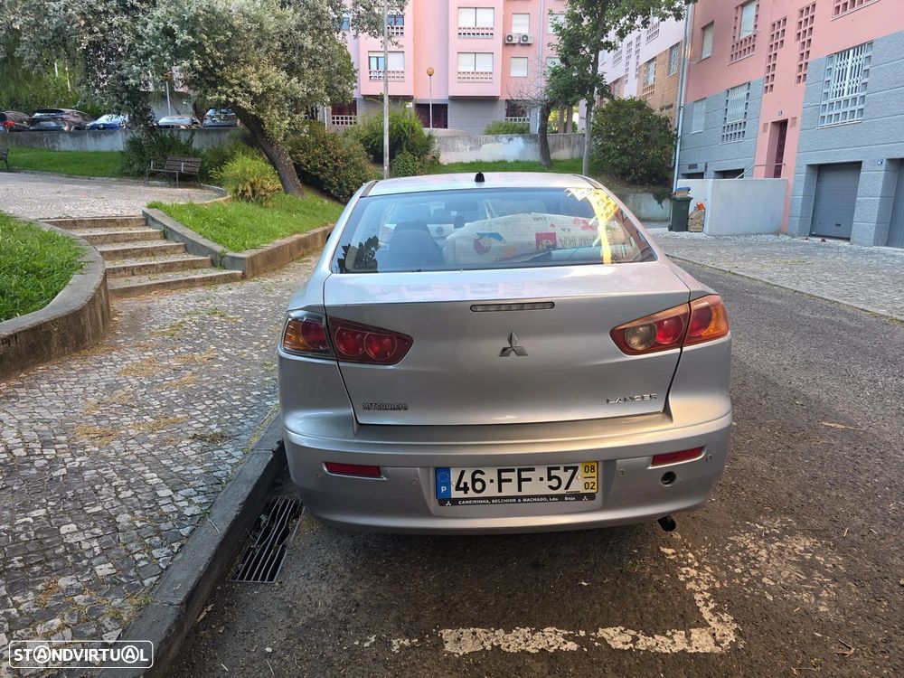 Mitsubishi Lancer 1.5 Invite - 5