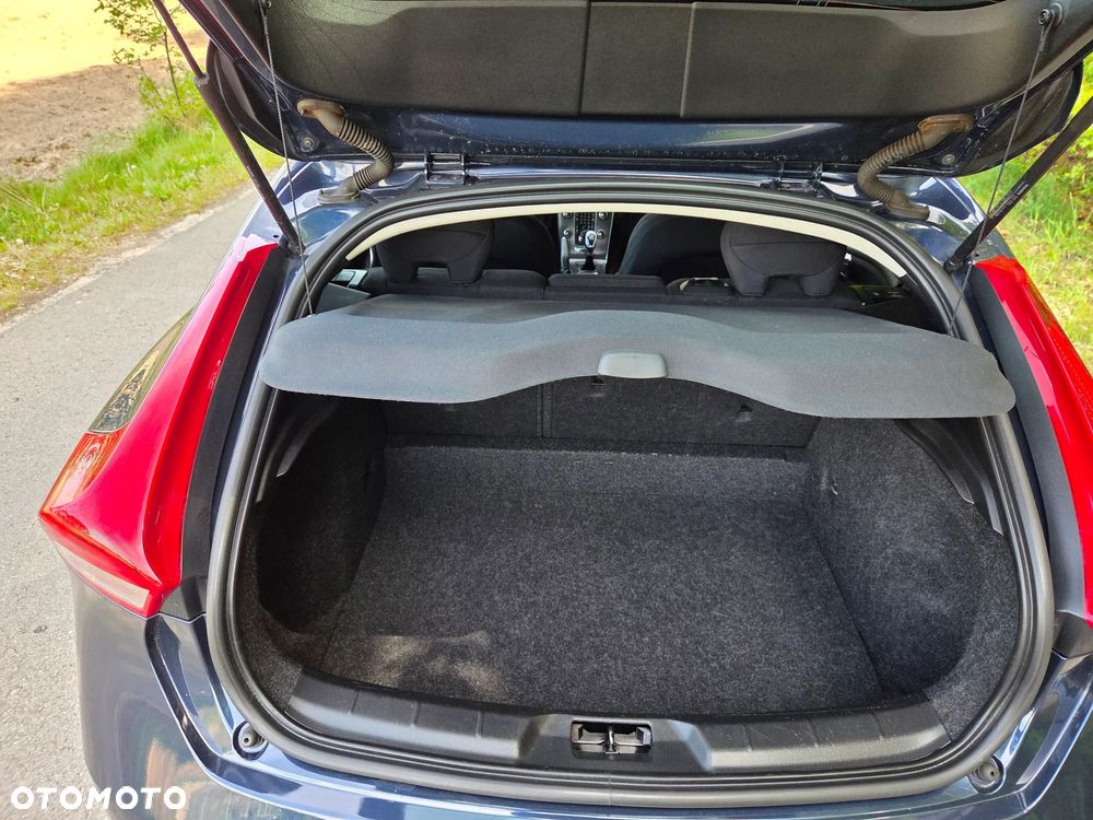 Volvo V40 D2 Kinetic - 15