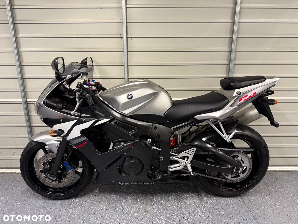 Yamaha R6 - 15