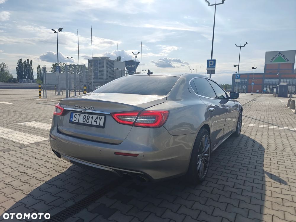 Maserati Quattroporte - 40