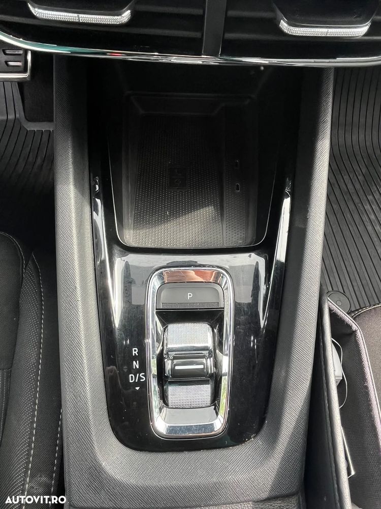 Skoda Octavia 2.0 TDI DSG Sportline - 17
