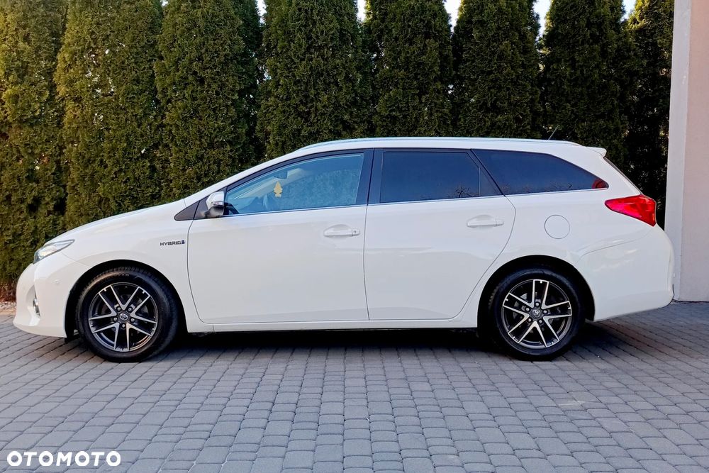 Toyota Auris 1.8 HSD Prestige NAVI - 10