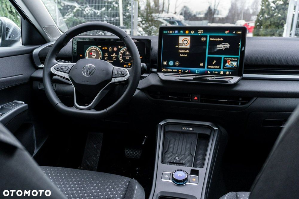 Volkswagen T-Roc - 17