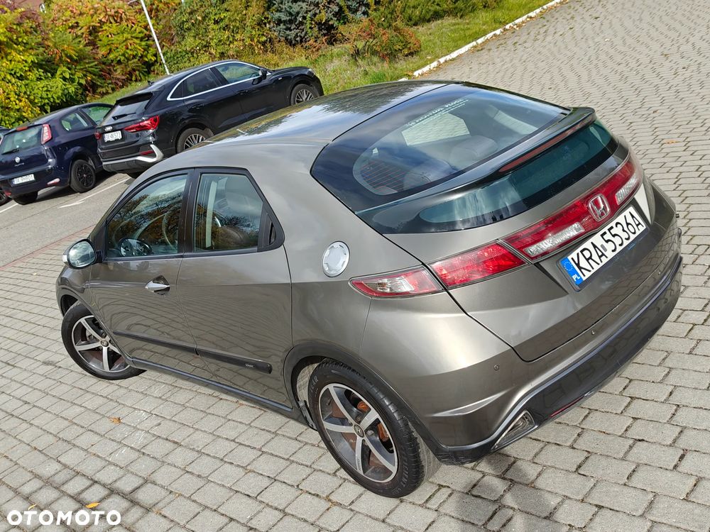 Honda Civic 1.8 Comfort - 12
