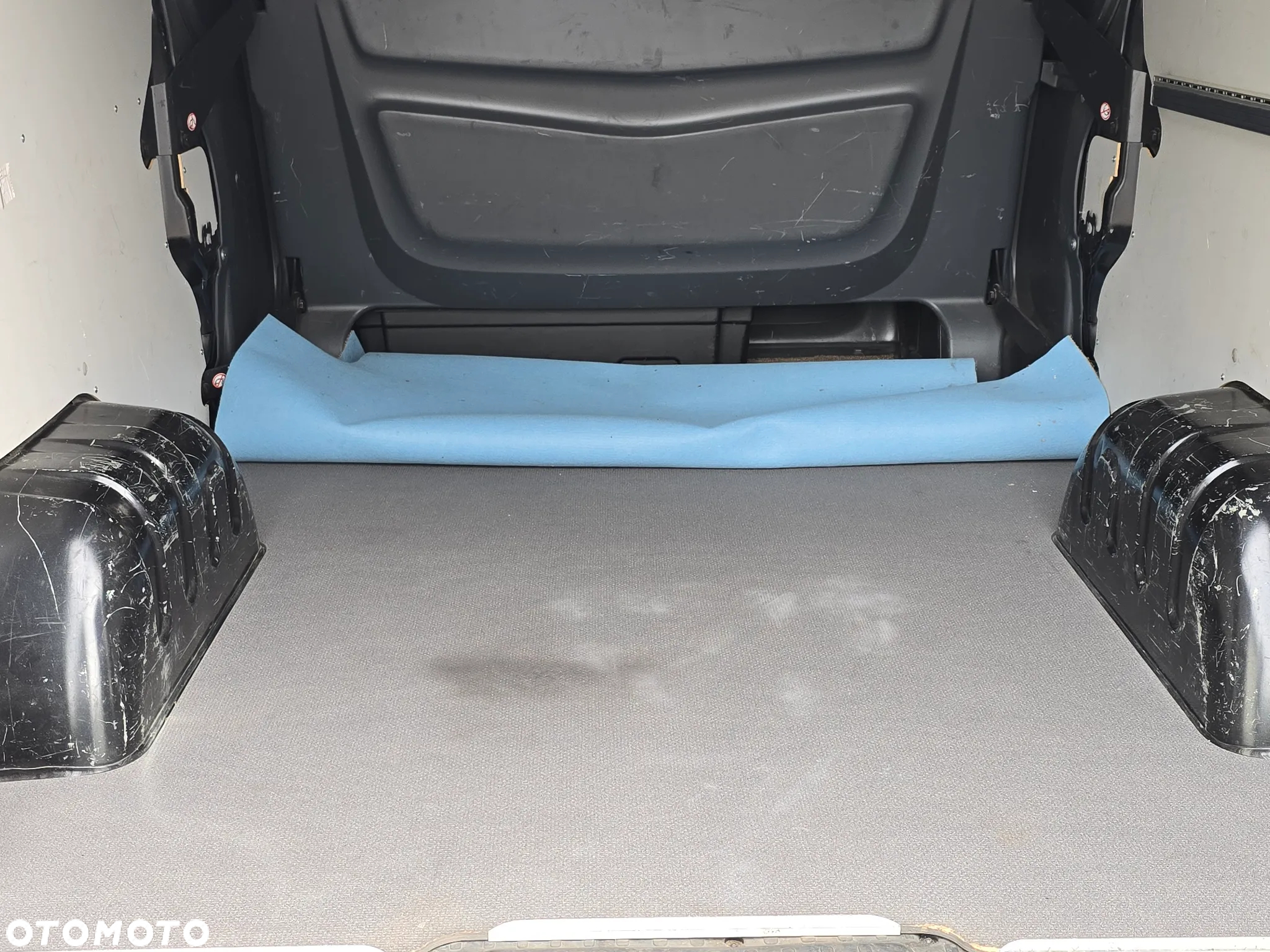 Opel Vivaro L2H1 2,9t Elegance - 35