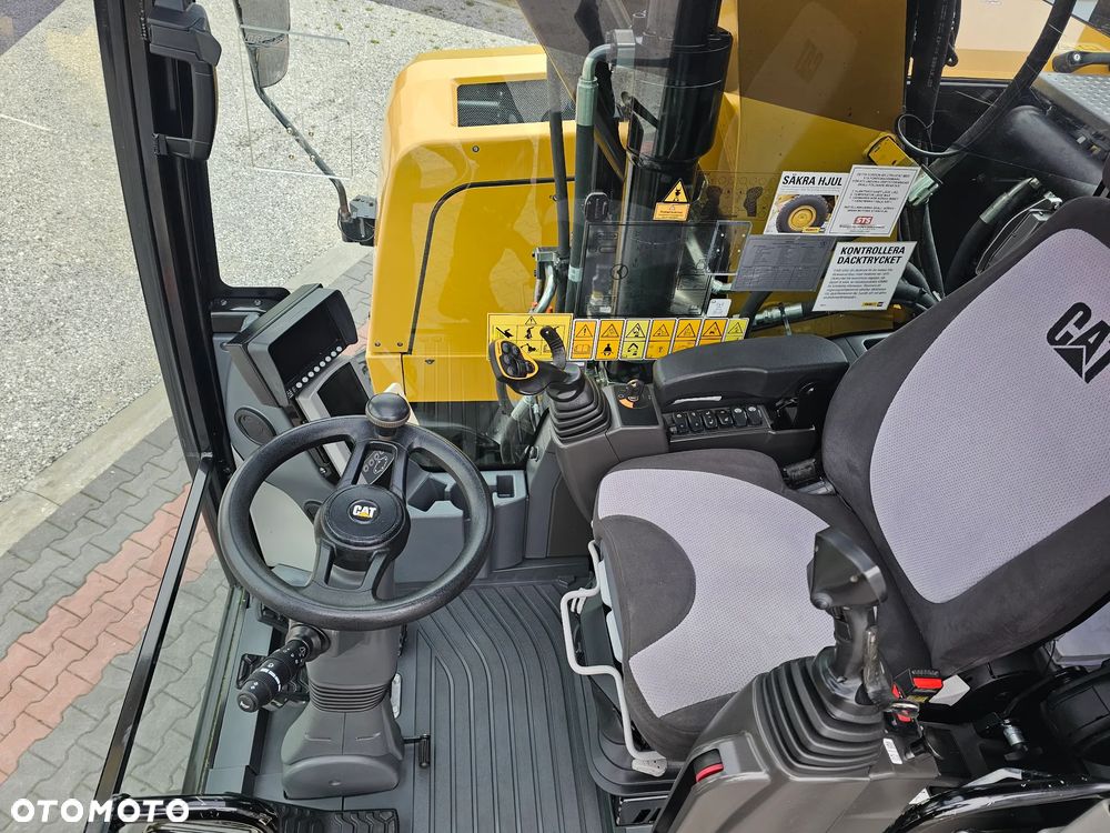 Caterpillar M 317 F - 23