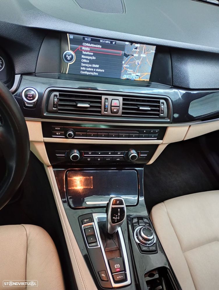 BMW 520 d xDrive Line Luxury Auto - 17