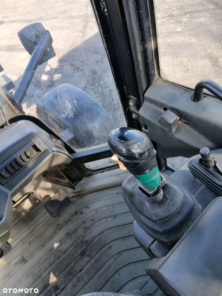 Caterpillar 906 - 13