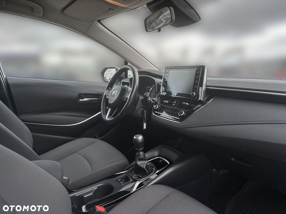 Toyota Corolla - 12