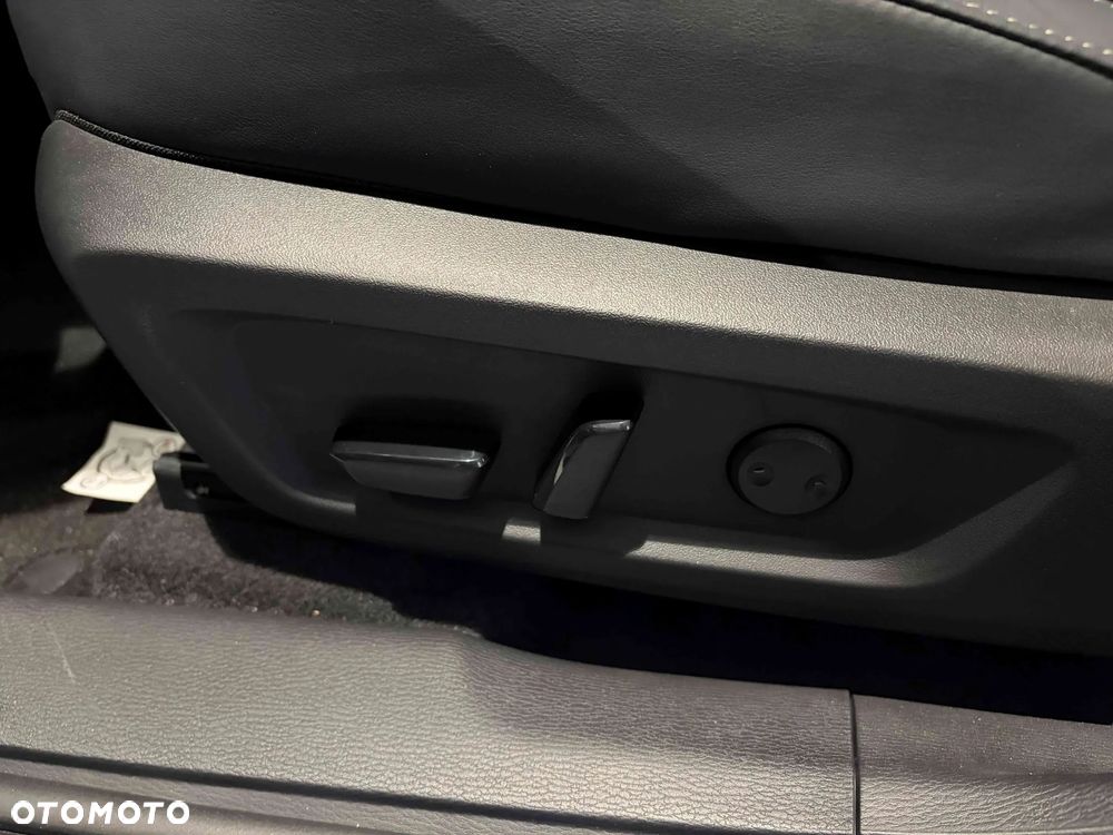 Mitsubishi Outlander Intense - 11