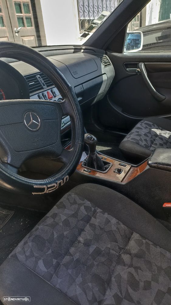 Mercedes-Benz C 220 - 16