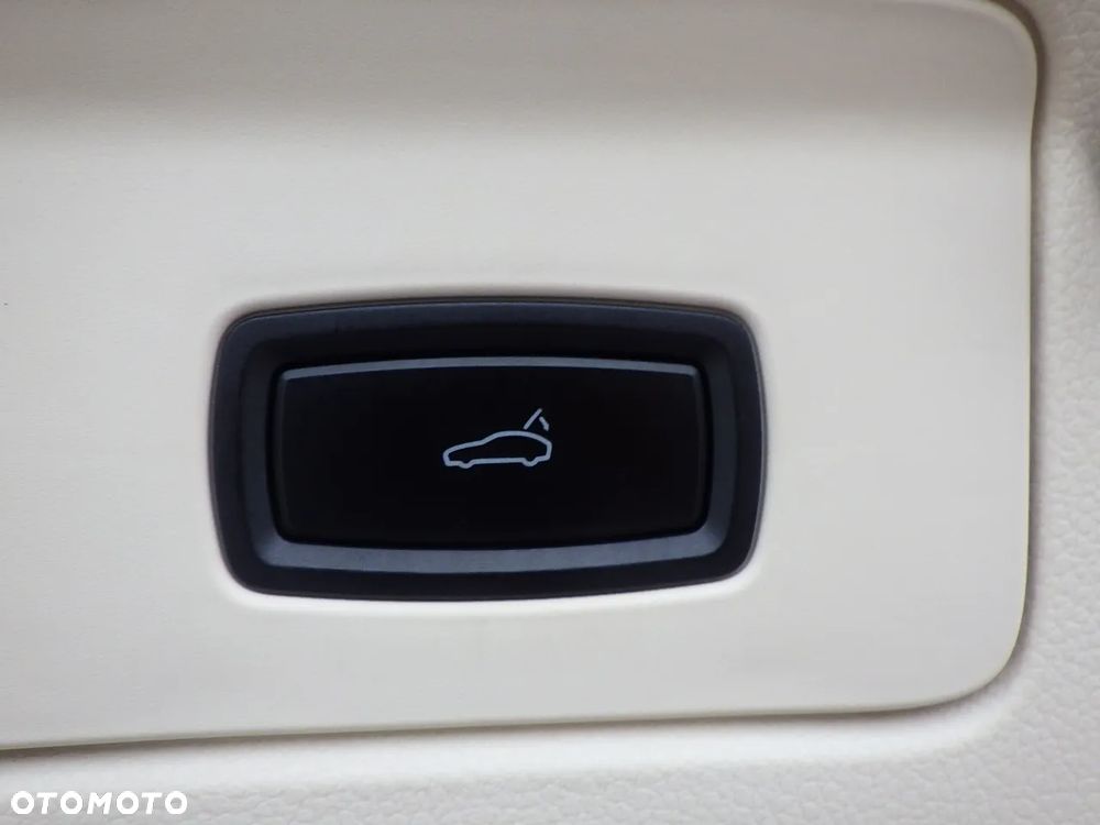 Porsche Panamera GTS PDK - 18