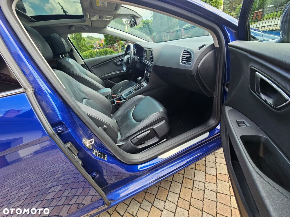 Seat Leon 2.0 TDI DPF DSG Xcellence - 30
