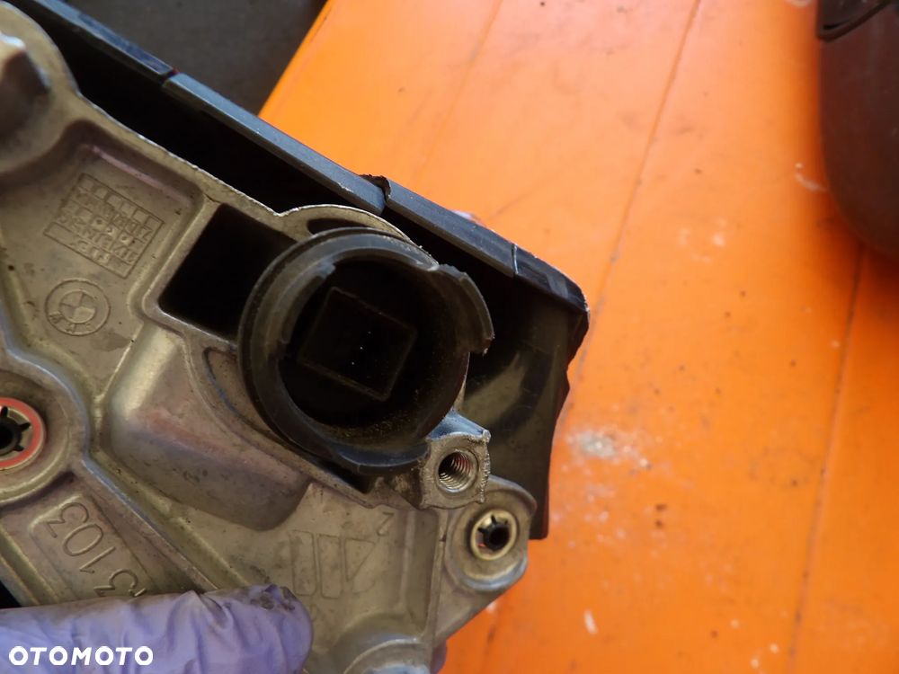 BMW - E92 - KOLOR 668 - 3PIN - LEWE LUSTERKO ZEWNĘTRZNE - UK - 4