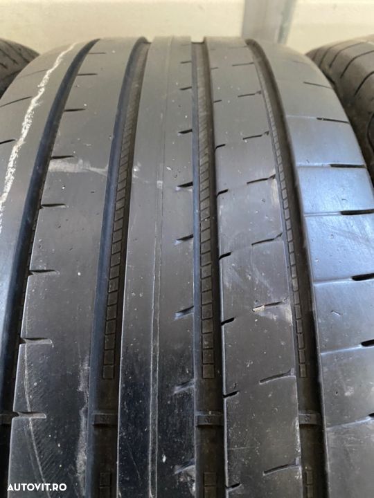 vand anvelope 235/45/20 goodyear de vară la 6-6,5mm - 3