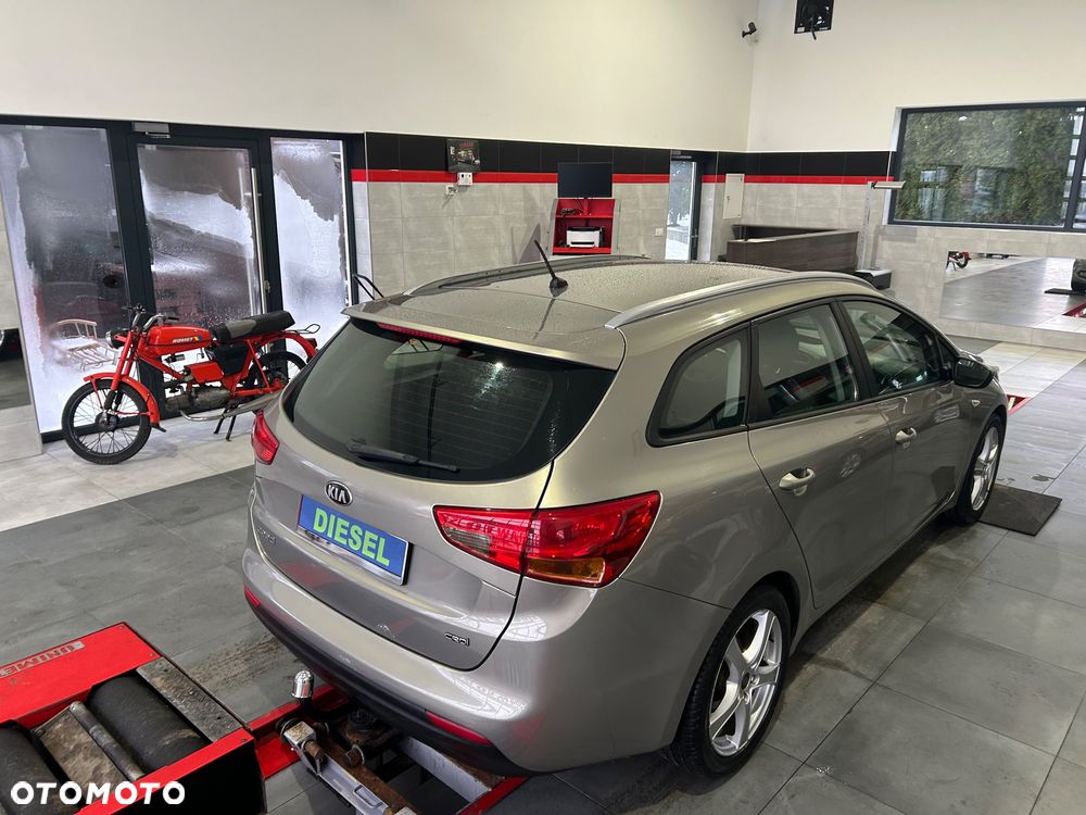 Kia Ceed 1.6 CRDi Smart - 9