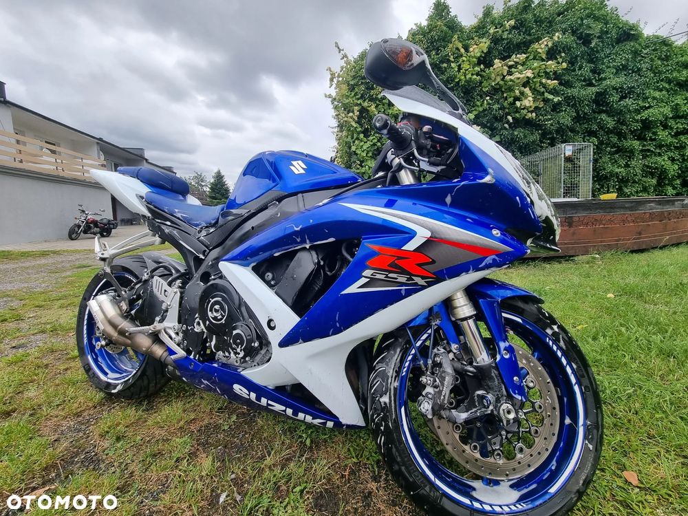 Suzuki GSX-R - 1