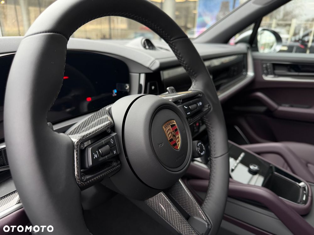 Porsche Cayenne - 23