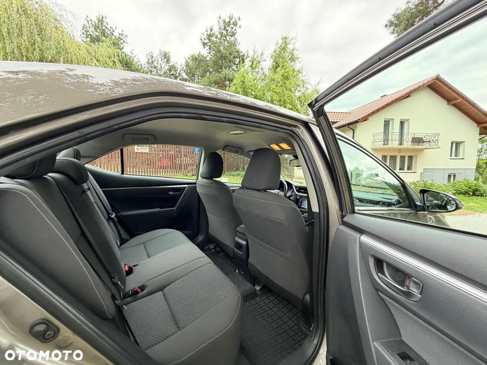 Toyota Corolla 1.6 Premium MS - 26