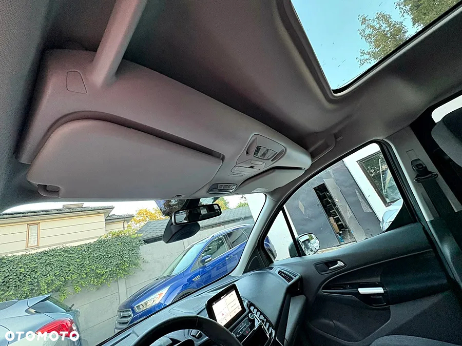 Ford Tourneo Connect Grand - 17