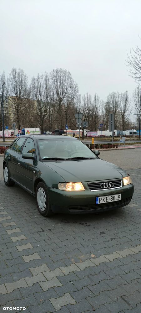 Audi A3 Sportback - 1