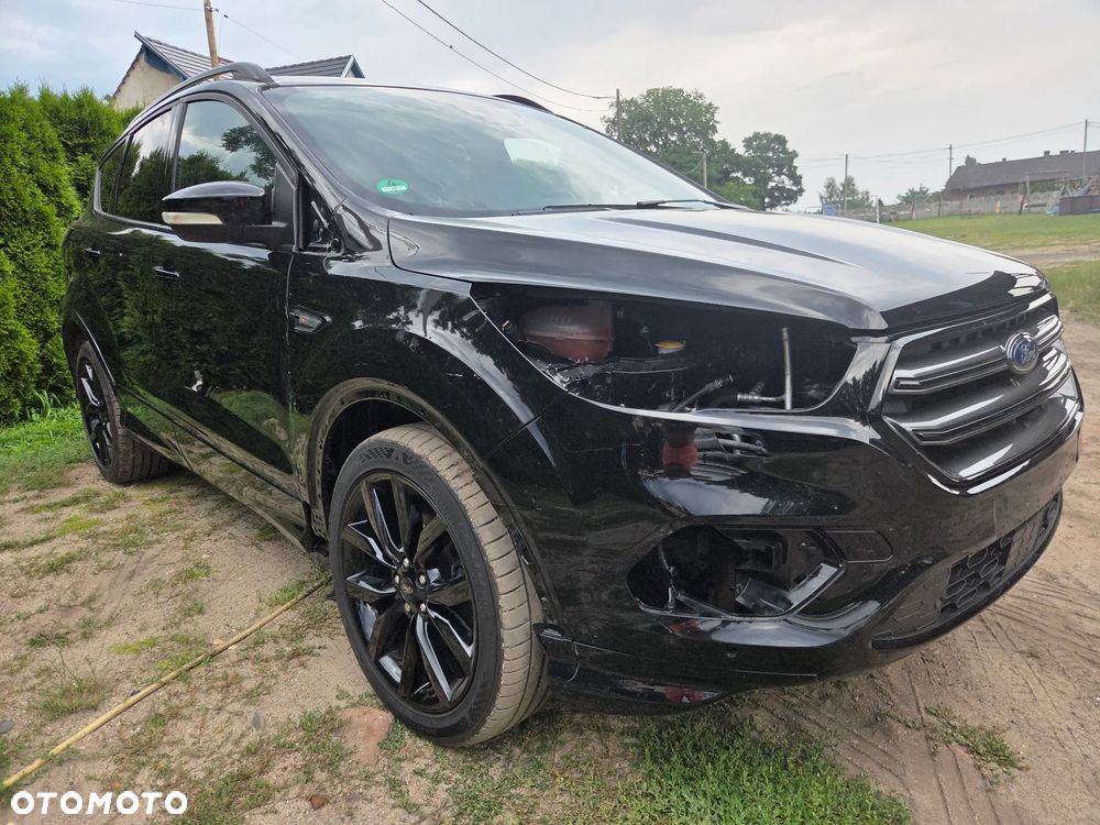 Ford Kuga 1.5 EcoBoost 2x4 ST-Line - 2