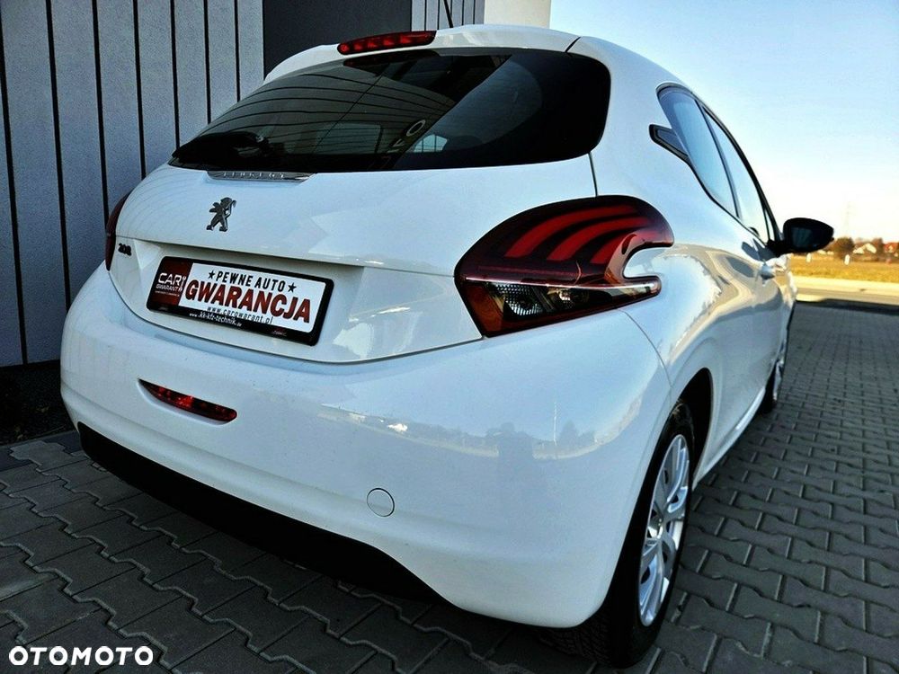 Peugeot 208 - 6