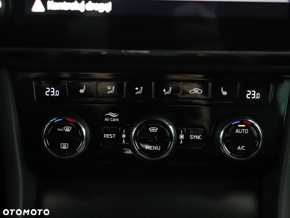 Skoda Superb 2.0 TDI SCR Sportline DSG - 19