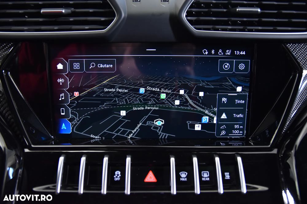 Lamborghini URUS - 22