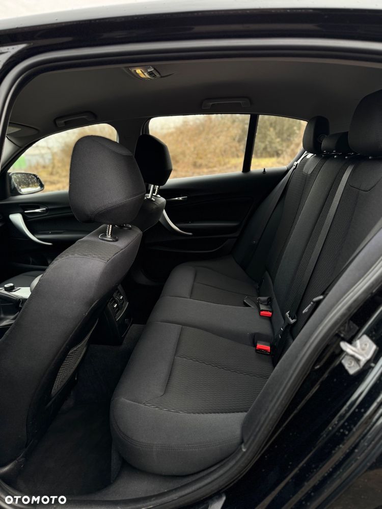 BMW Seria 1 116i - 13
