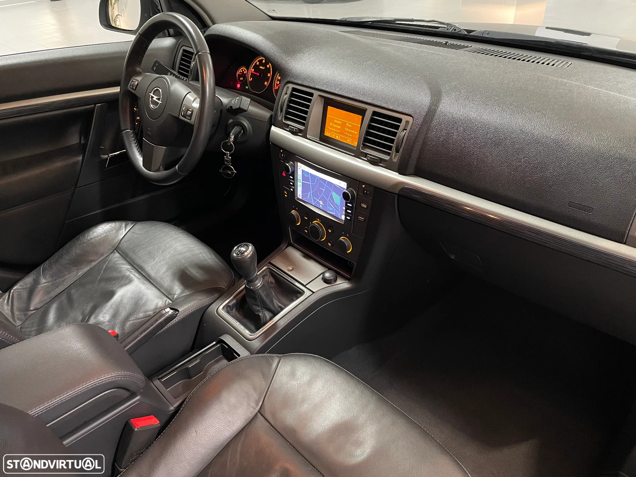 Opel Vectra Caravan 1.9 CDTi Executive - 18